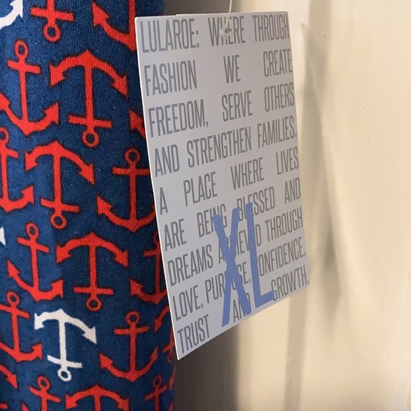 XL Anchor LuLaRoe Irma Tunic - Picture 3 of 5